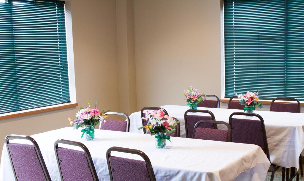 Baymont By Wyndham Sioux Falls North,I-29,Russell St, Airport Екстериор снимка