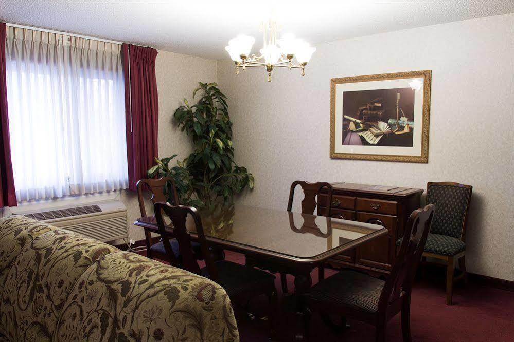 Baymont By Wyndham Sioux Falls North,I-29,Russell St, Airport Екстериор снимка