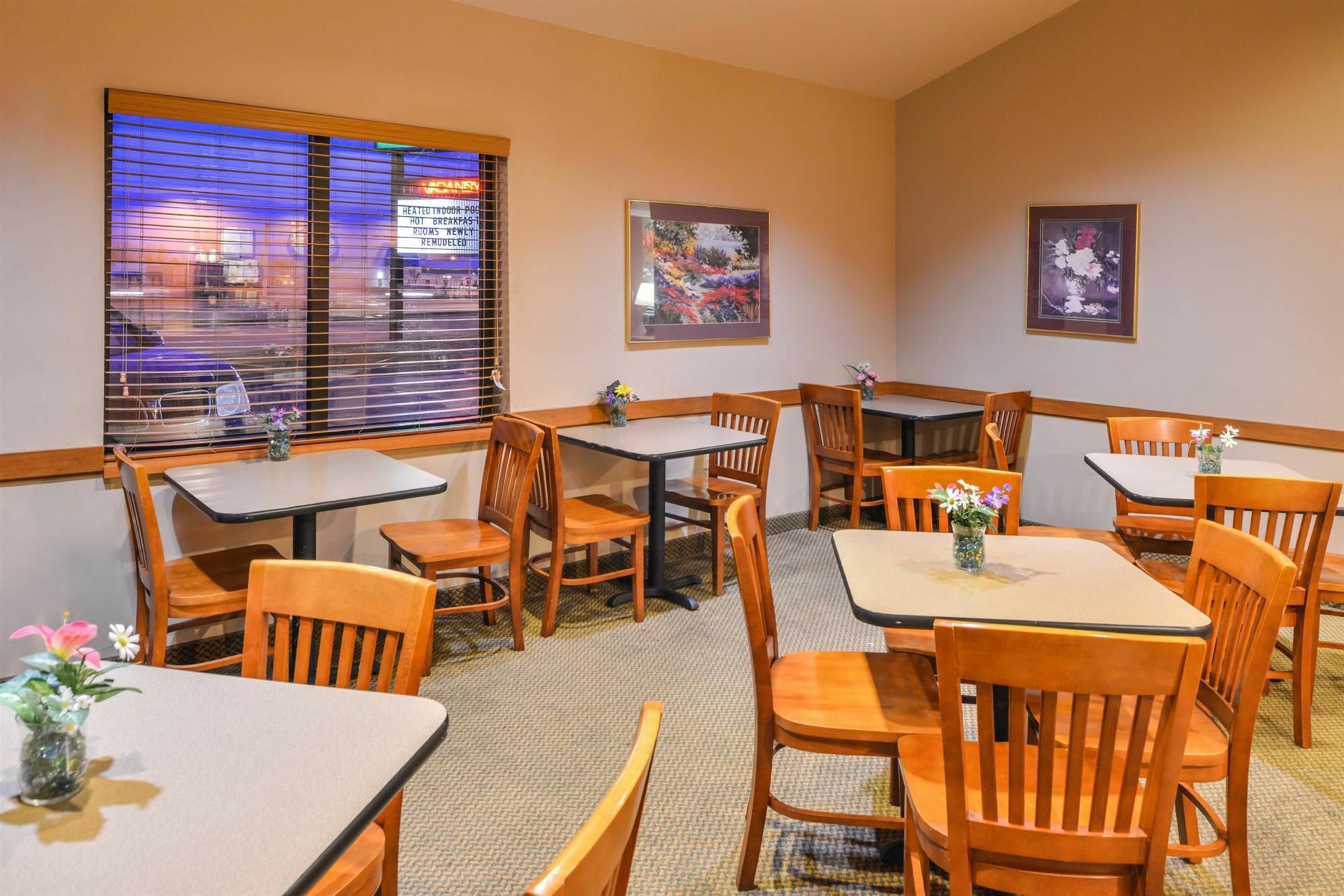 Baymont By Wyndham Sioux Falls North,I-29,Russell St, Airport Екстериор снимка