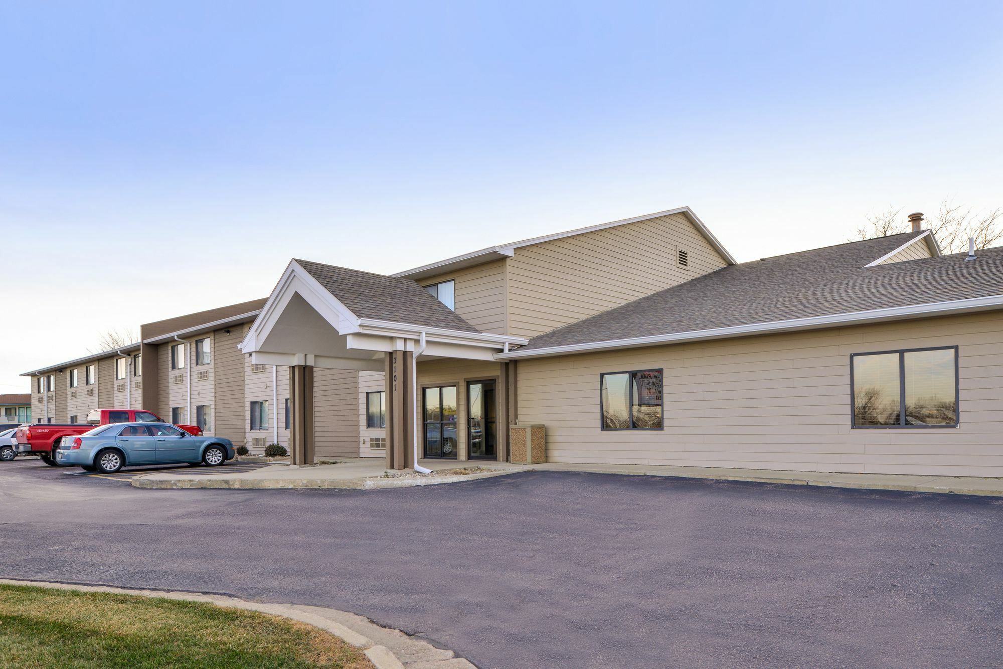 Baymont By Wyndham Sioux Falls North,I-29,Russell St, Airport Екстериор снимка