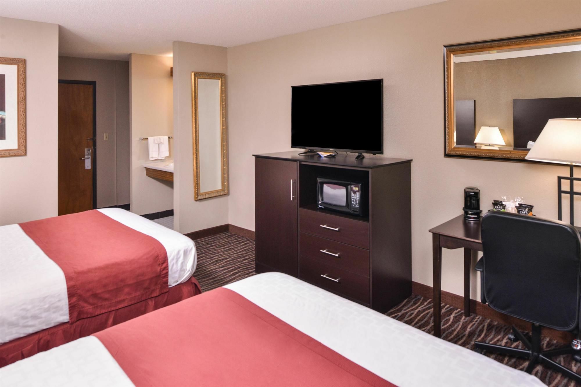 Baymont By Wyndham Sioux Falls North,I-29,Russell St, Airport Екстериор снимка