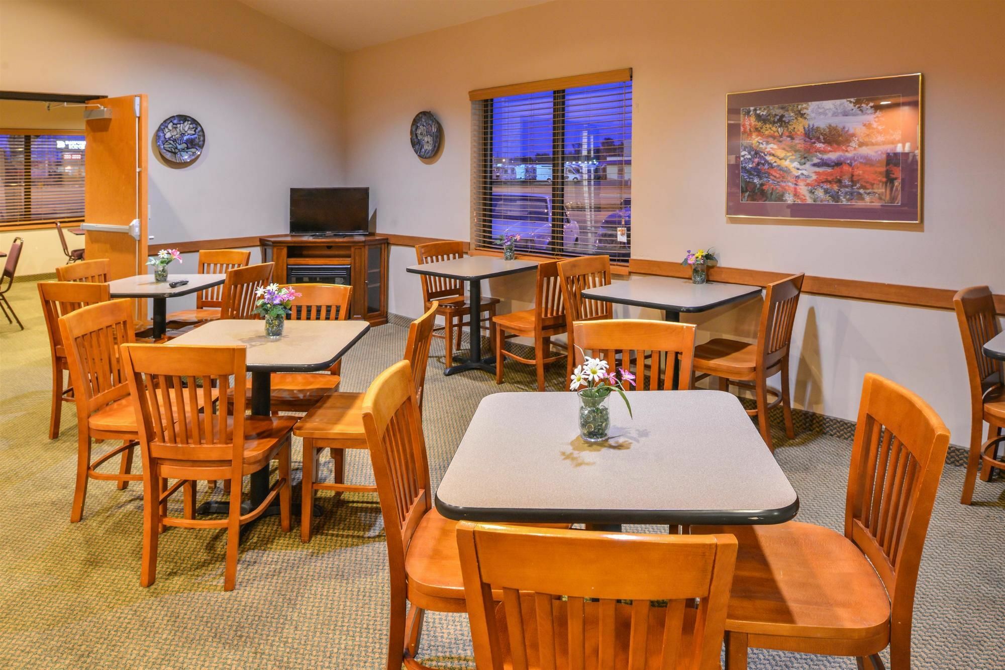 Baymont By Wyndham Sioux Falls North,I-29,Russell St, Airport Екстериор снимка